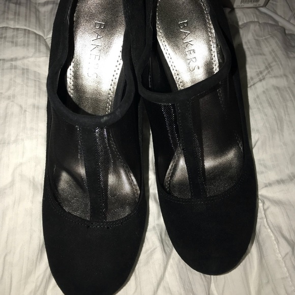 Heels - Picture 2 of 3